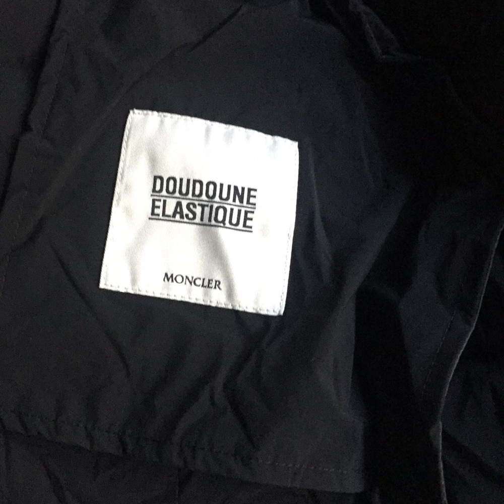 Moncler Barge Quilted Down coat - Picture 12 of 15